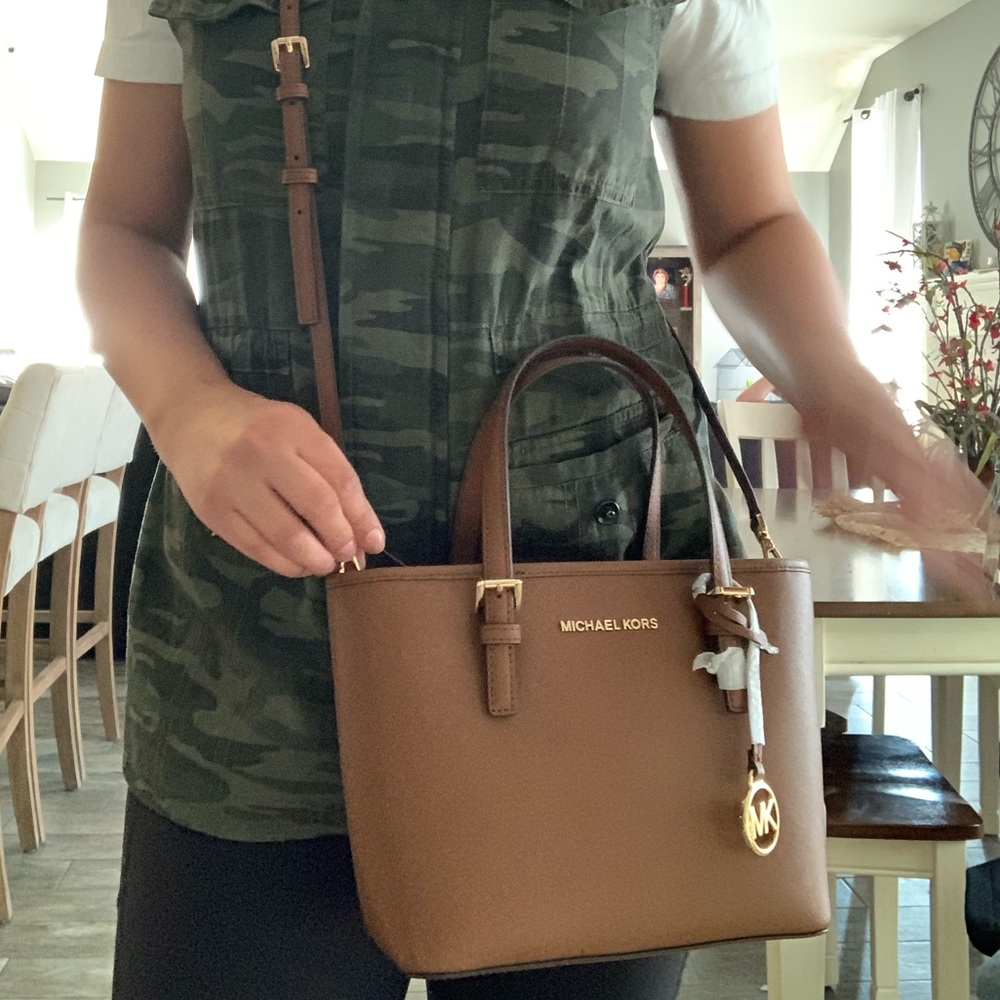 New MK tote♥️ - Picture 6 of 6